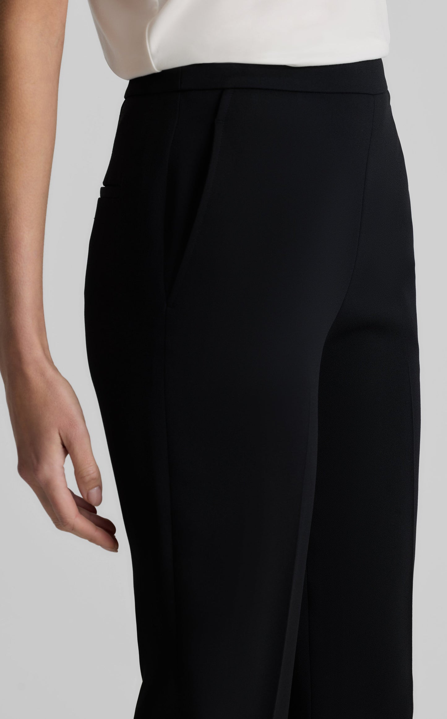 Isabel Pant in Stretch Italian Viscose Blend