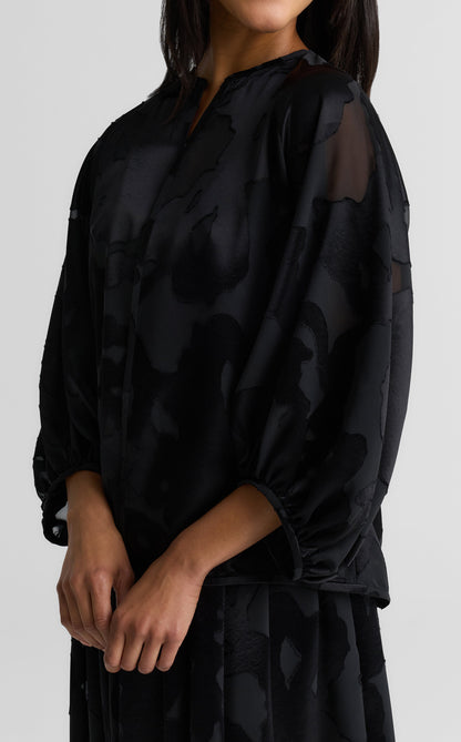 Felicity Capelet In Satin Abstract Burnout