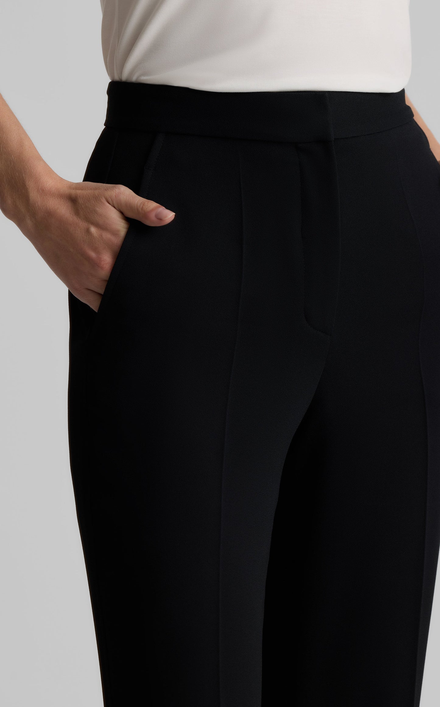 Ava Pant in Stretch Italian Viscose Blend